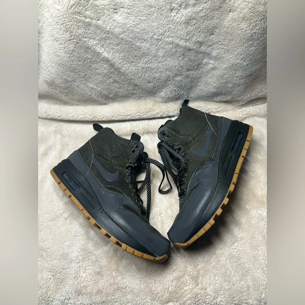 Women's Air Max 1 Mid Sneakerboot Womens Size 7 - Picture 3 of 6